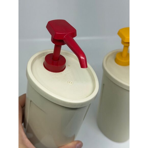 VTG Tupperware Ketchup & Mustard Pump Dispenser Set Red Yellow 8.5" Condiments - Picture 3 of 7